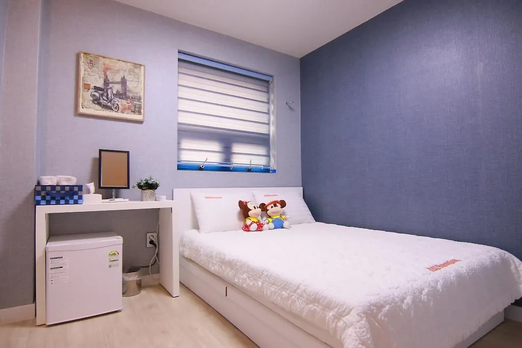 Hotel Road Myeongdong Seul